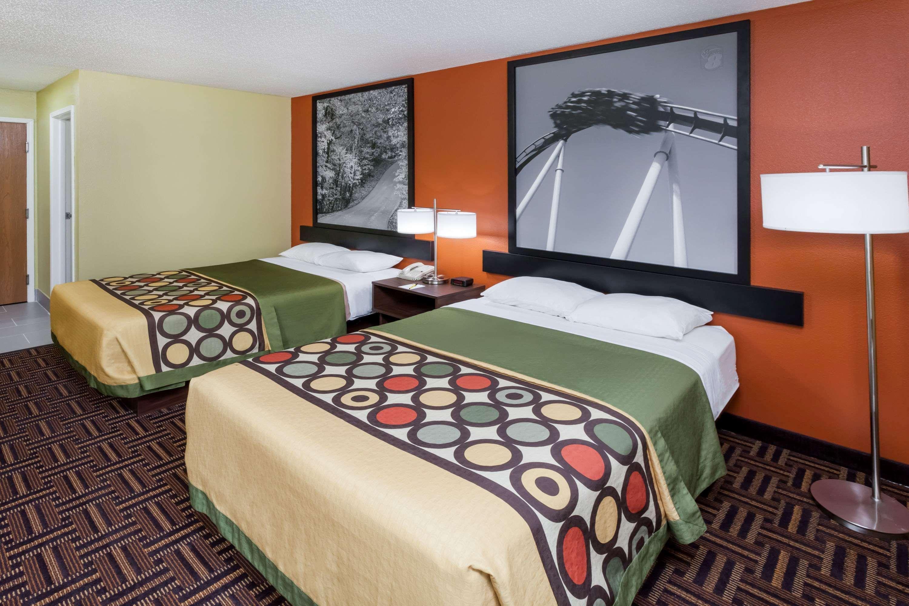 Super 8 By Wyndham Rochester Dış mekan fotoğraf