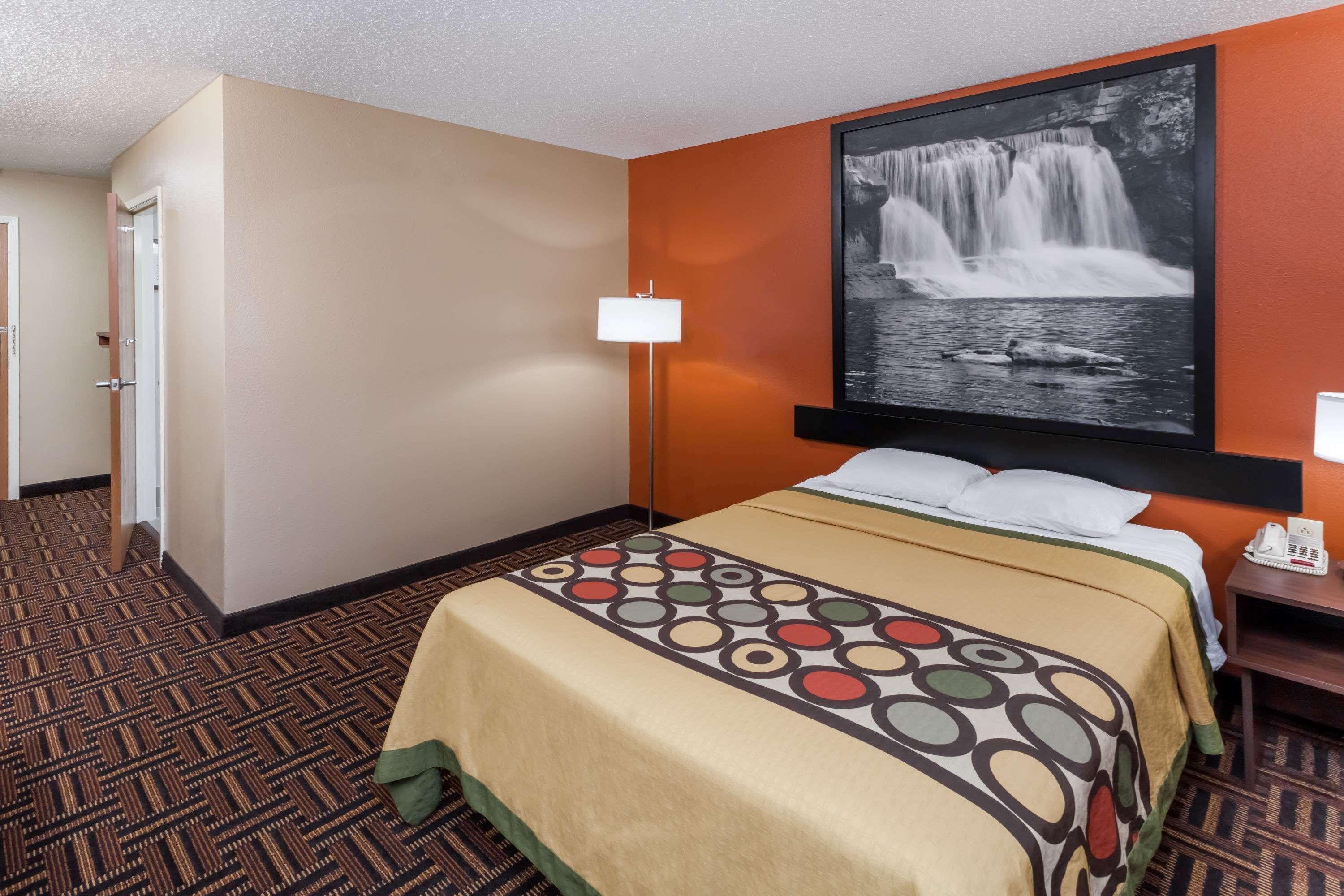 Super 8 By Wyndham Rochester Dış mekan fotoğraf